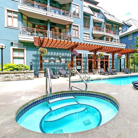 Alpenglow Lodge Family & Work Retreat By Mva Whistler Bagian luar foto