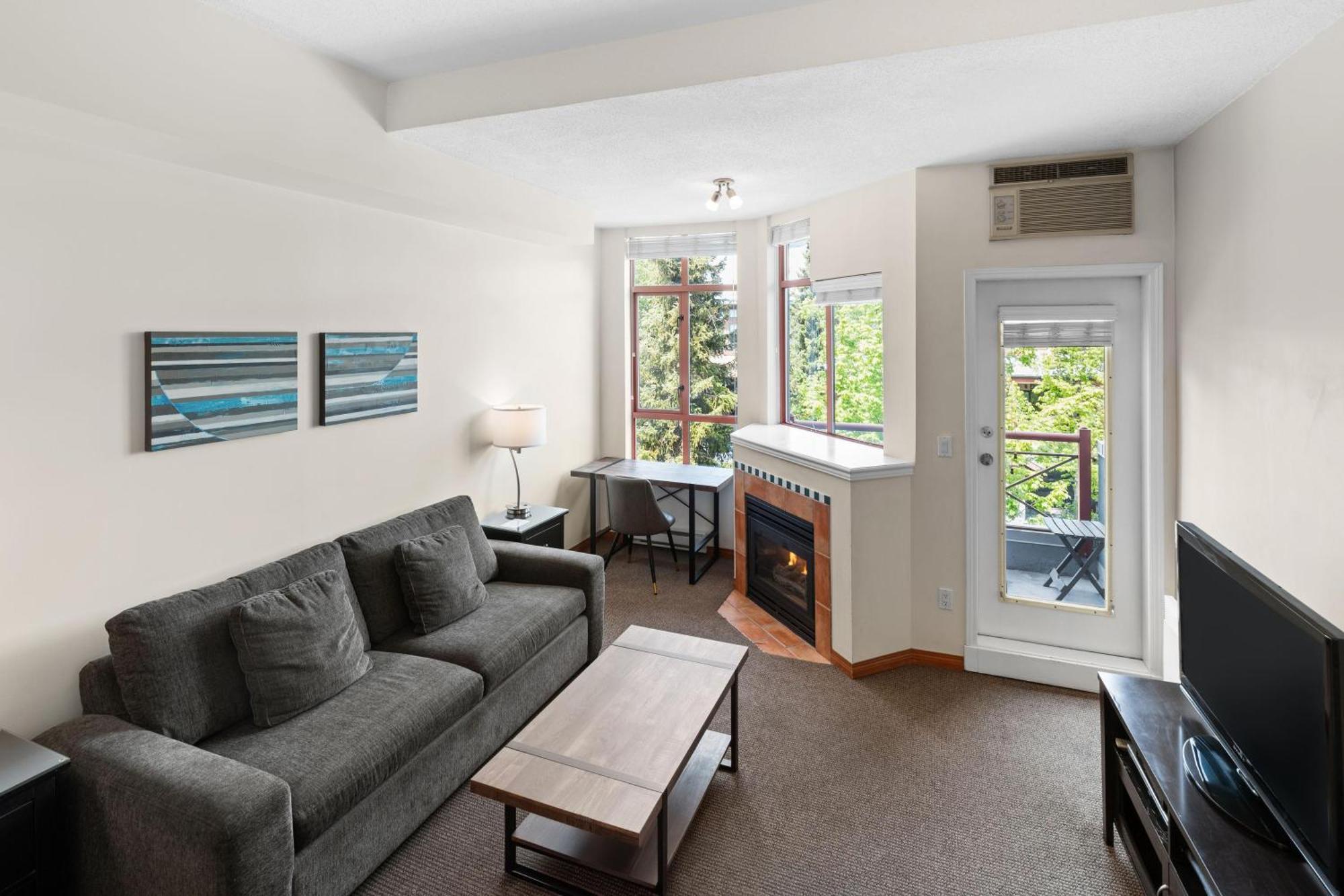 Alpenglow Lodge Family & Work Retreat By Mva Whistler Bagian luar foto