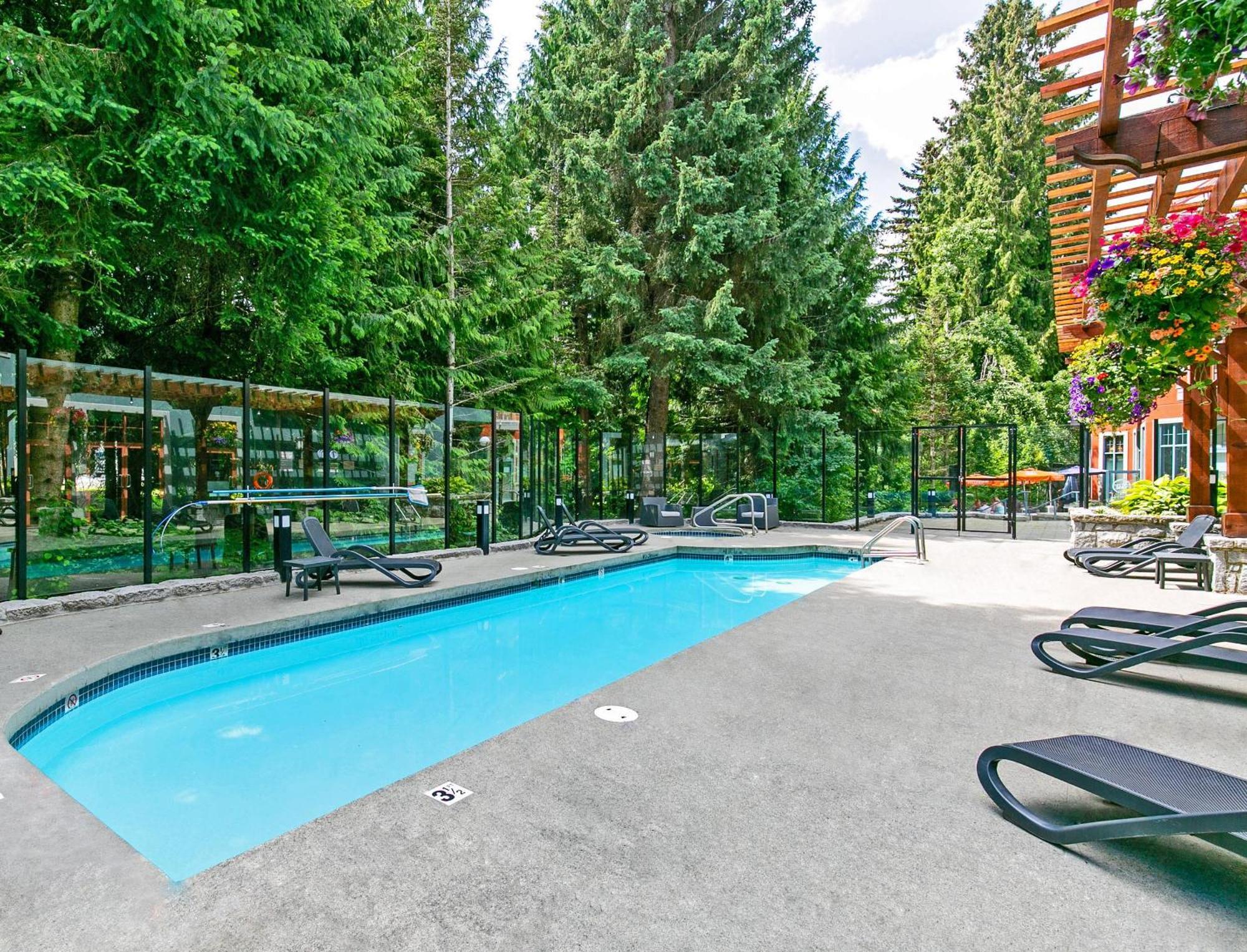 Alpenglow Lodge Family & Work Retreat By Mva Whistler Bagian luar foto