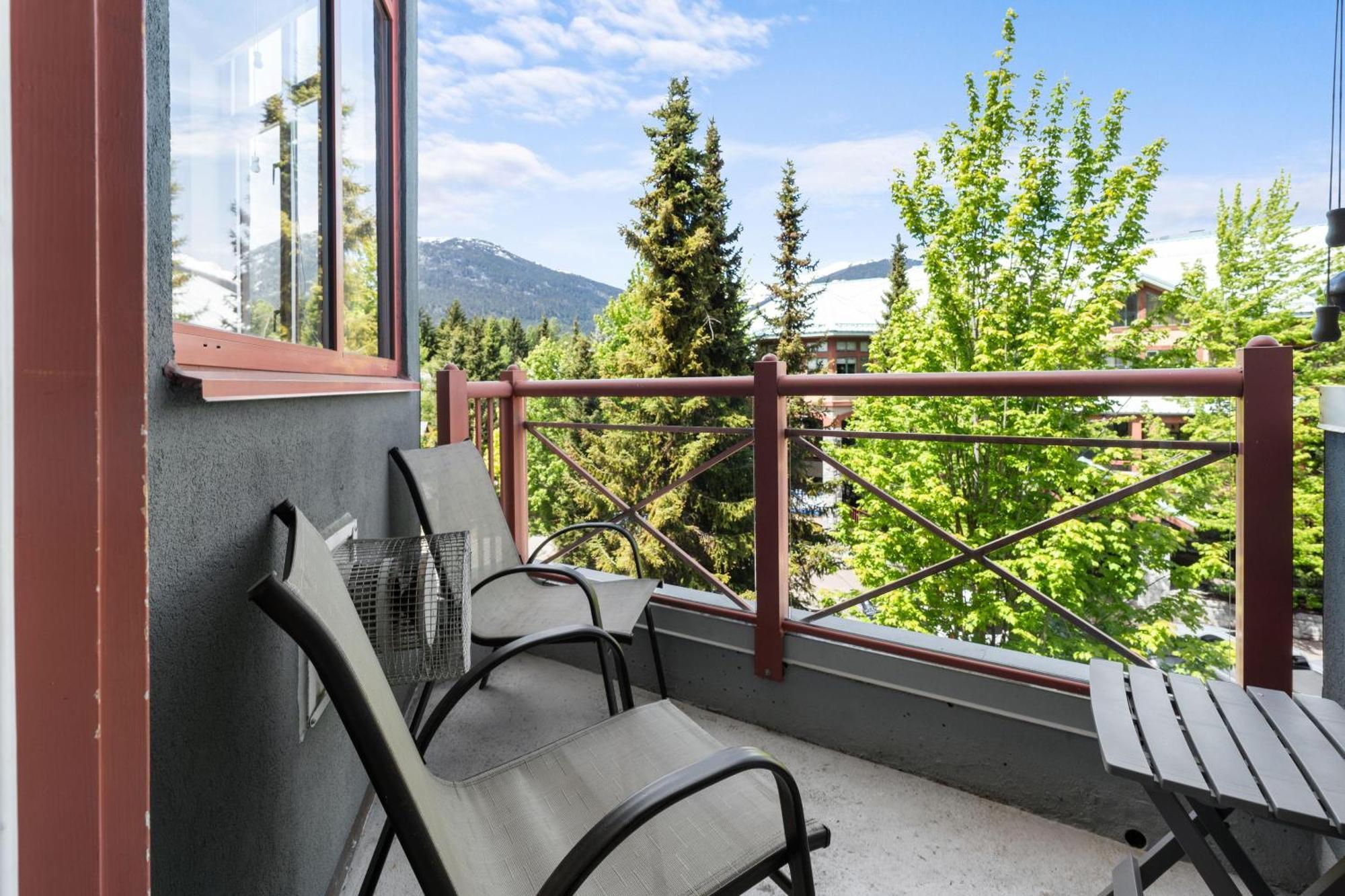 Alpenglow Lodge Family & Work Retreat By Mva Whistler Bagian luar foto