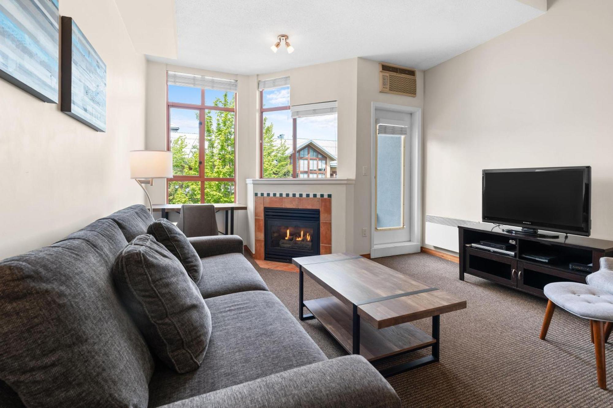 Alpenglow Lodge Family & Work Retreat By Mva Whistler Bagian luar foto